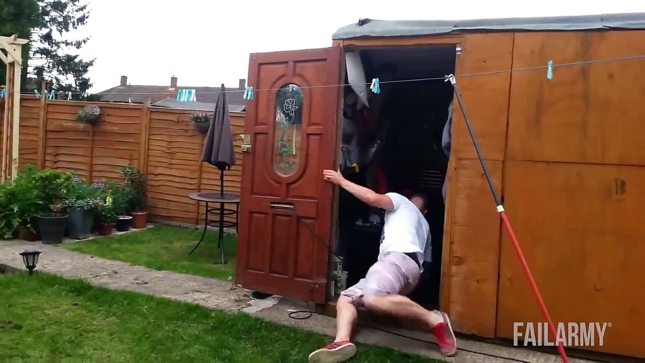 Avec des amis comme ça, pas besoin d'ennemis !