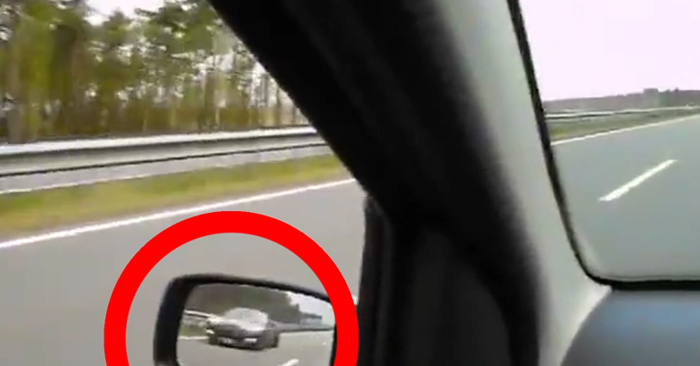 150 km Hızla Giderken Yanından Geçen Corvette!