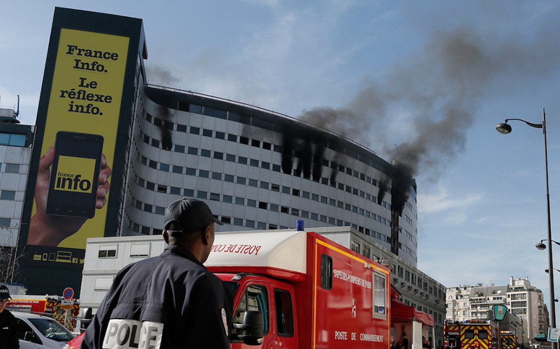Incendie à Radio France : France Info et France Culture interrompent leurs directs
