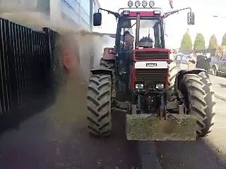 Action coup de poing des jeunes agriculteurs