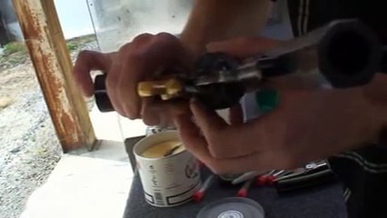 Chargement d'un revolver poudre noire cal.44