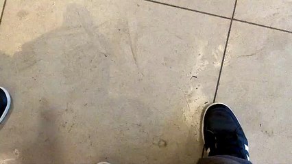 « Je gagne 70 000 euros, alors fermez votre gueule »