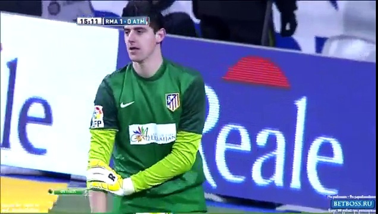 Le coup franc canon de Cristiano Ronaldo face à Courtois