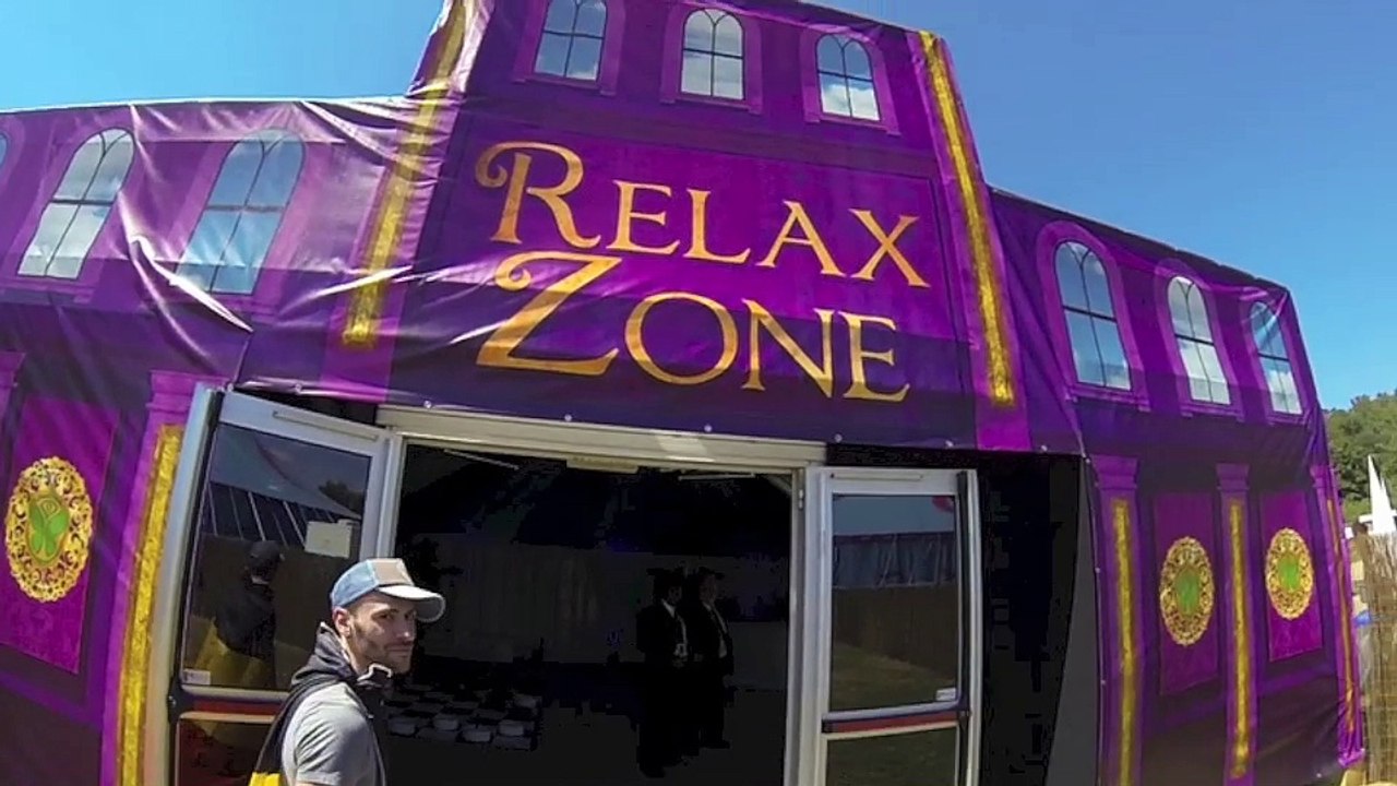 Le luxe des Relax Room. Denis Ernotte, magasinier, 26 ans, Liège. Gagnant du concours Hello Bank !