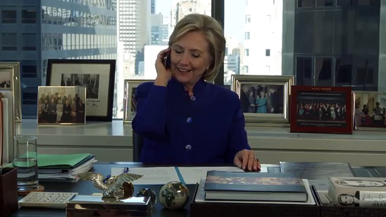 Kevin Spacey imite Bill Clinton et appelle Hillary