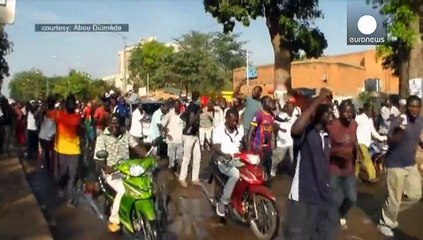 Burkina Faso átmeneti elnöke a hadsereg vezetője