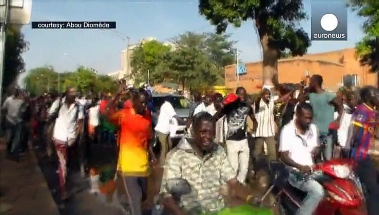 Буркина-Фасо: вакуум власти заполнили военные