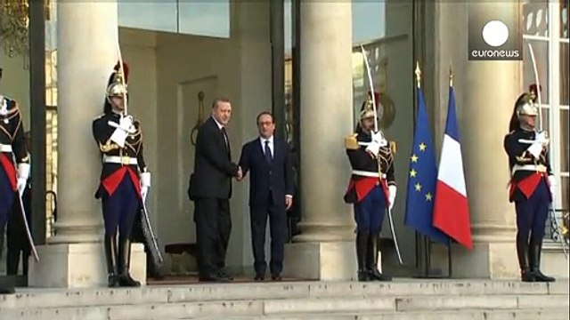 Los 150 peshmergas cruzan hacia Kobani para luchar contra el autodenominado Estado Islámico