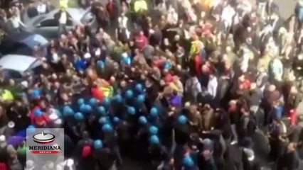 Scontri Ast di Terni a Roma, il video verità in cui gli operai attaccano la polizia