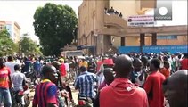 Burkina Faso nel caos: la presidenza transitoria è assunta dal colonnello Zida