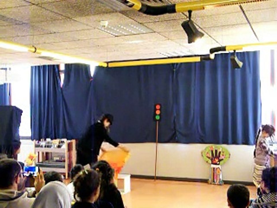 Spectacle de poche à la médiathèque Marc-Bernard