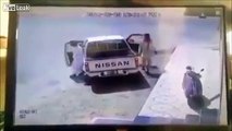 Unsuccessful Attempt of Arab's Robber Stealing a Bike