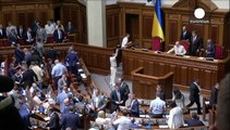 Украина: Порошенко хочет оставить Яценюка главой кабинета