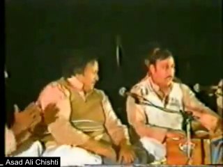 Descargar video: Ya Hussain (A.S) Ya Hussain (A.S) - Manqabat Hazrat Mola Imam Hussain (A.S) - Nusrat Fateh Ali Khan Qawwal