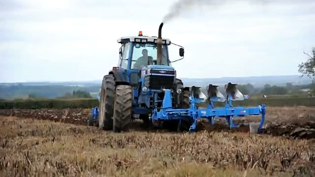 Ford 8730 Önde Ve Arakada Pulluk İle Çift Sürüyor - Tarım Günlükleri