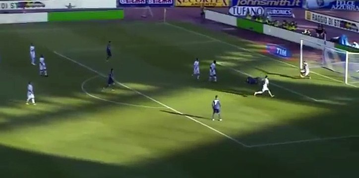 Retourné acrobatique de Gonzalo Higuain - Naples Roma 01/11/14