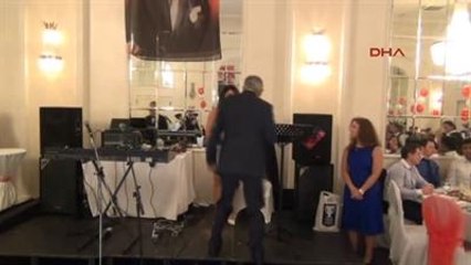Londra'da Cumhuriyet Balosu