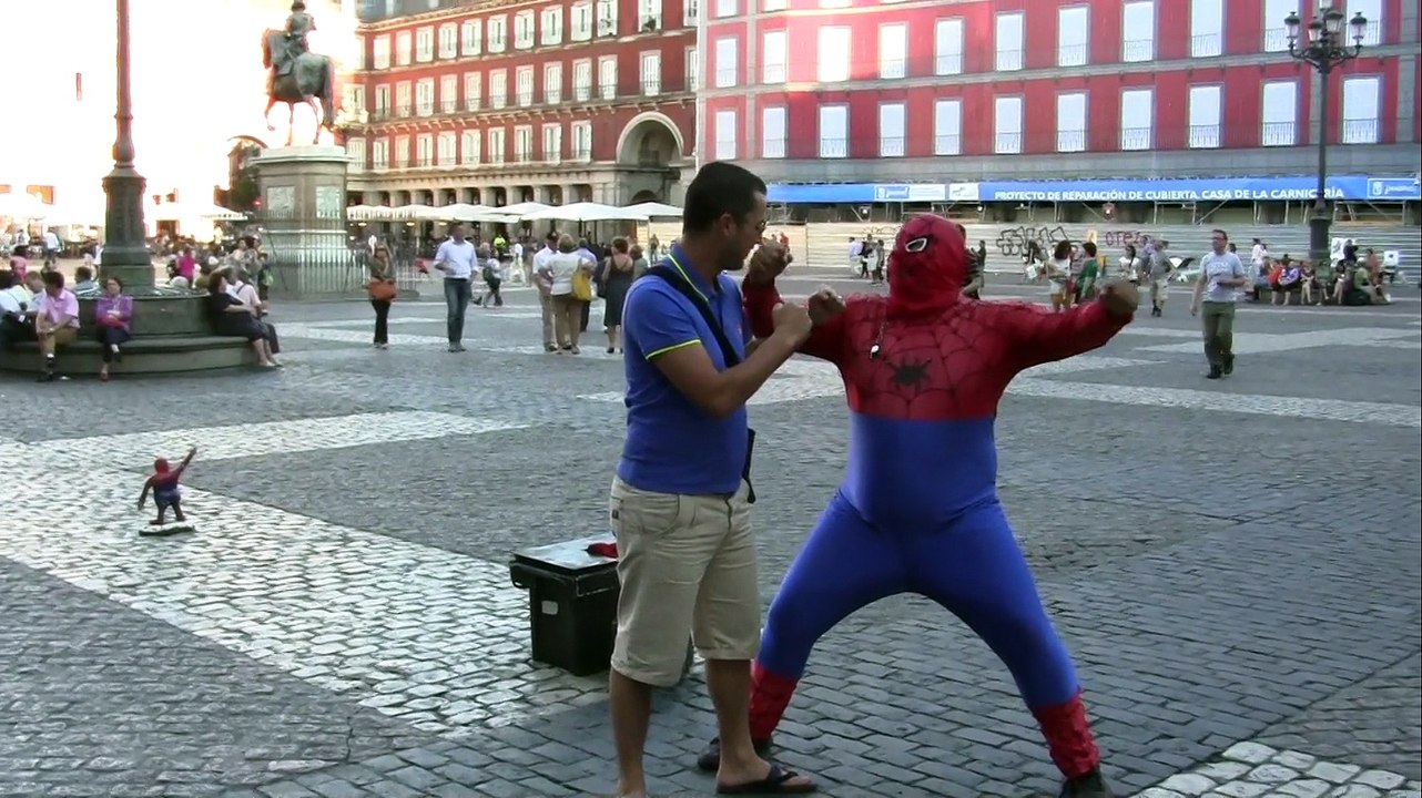 Spiderman-Gordo Plaza Mayor Madrid sept 2014