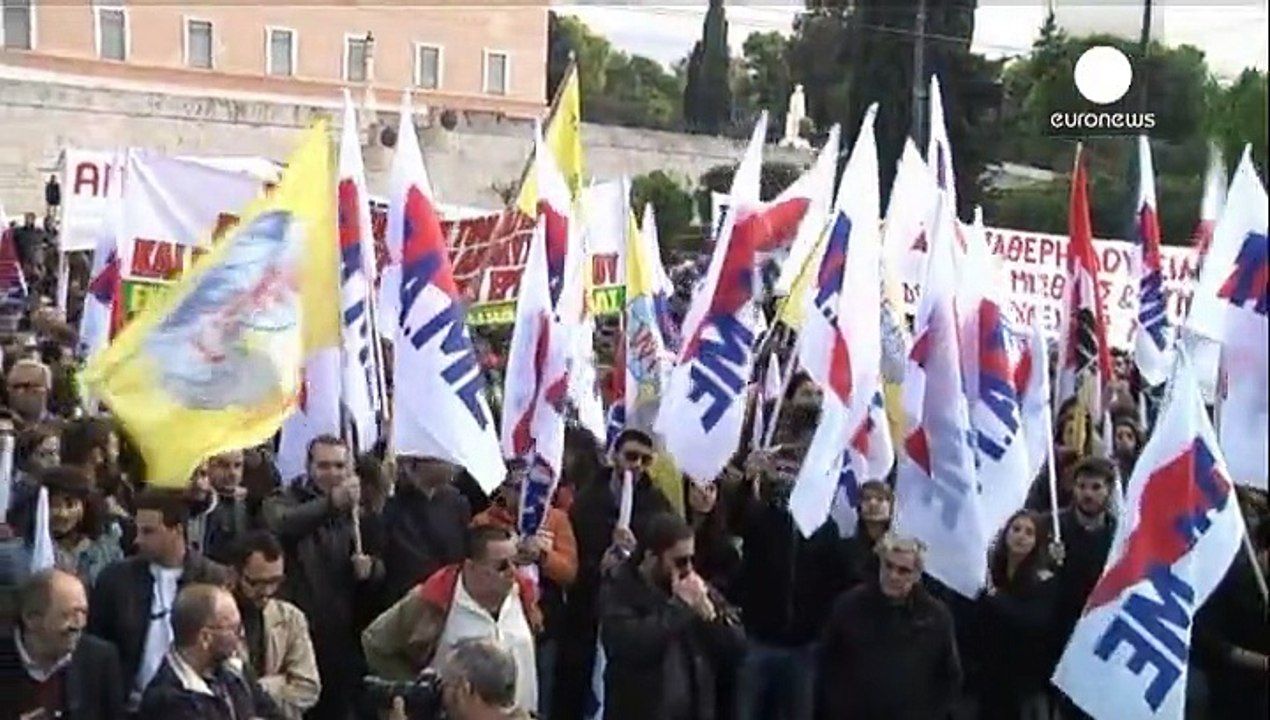 Több ezren tüntettek Athénban a megszorítások ellen