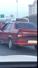 İstanbul Trafiğinde Ayağını Camdan Dışarı Çıkarmak