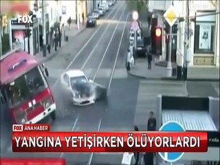 Yangına yetişmeye çalışan İtfaiye aracını çarpınca böyle devirdi