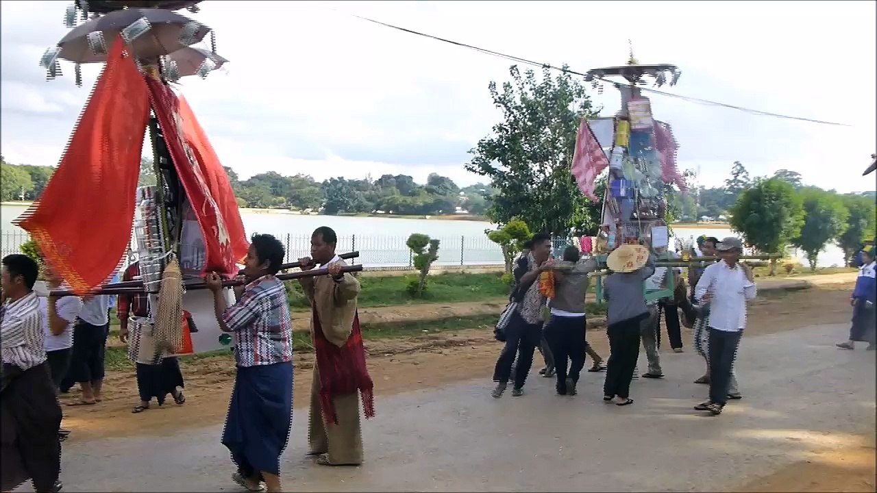 Fête locale à Pindaya