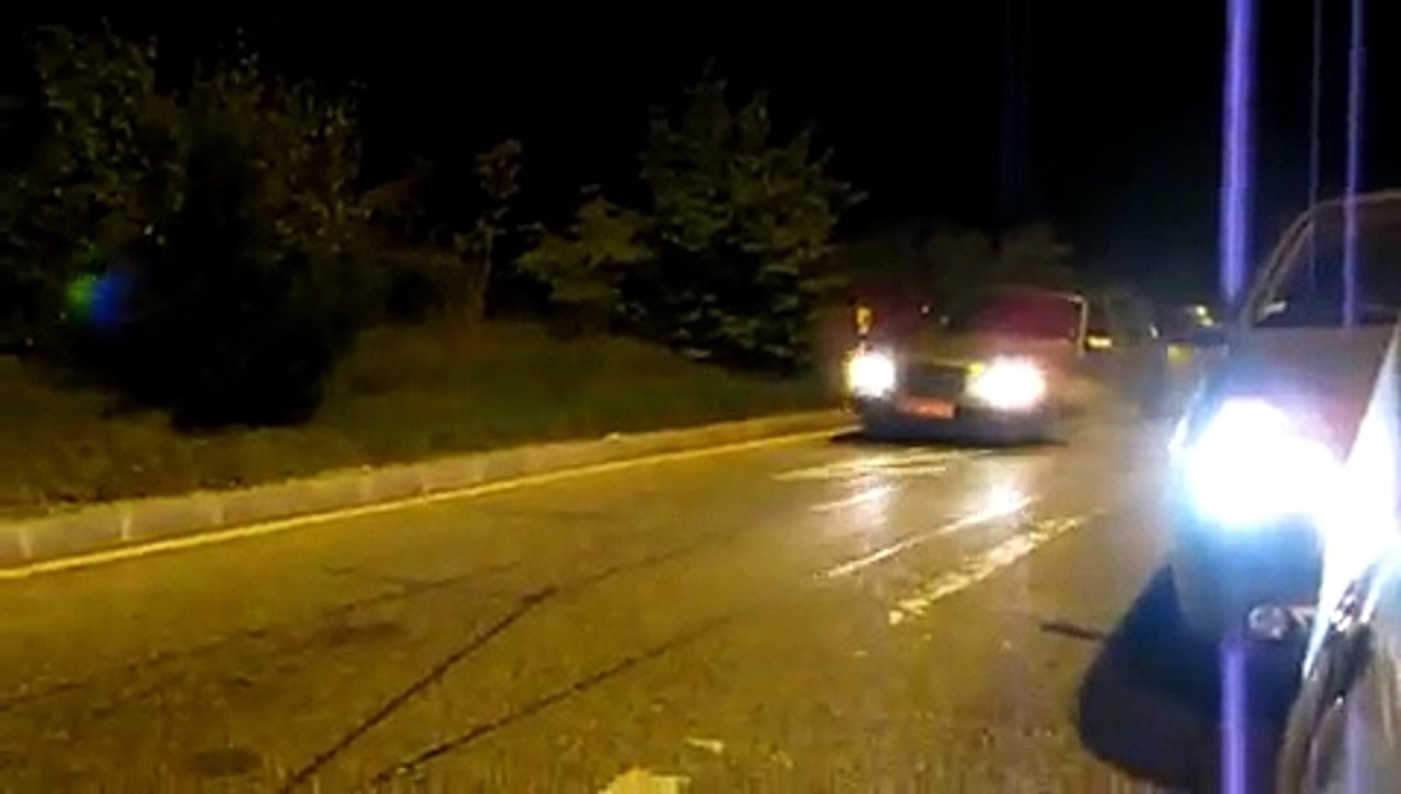 Drunk man goes back at home by car but it misses two tires…