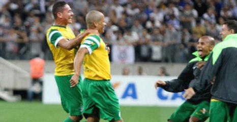 Alex'ten 1 Gol 1 Asist