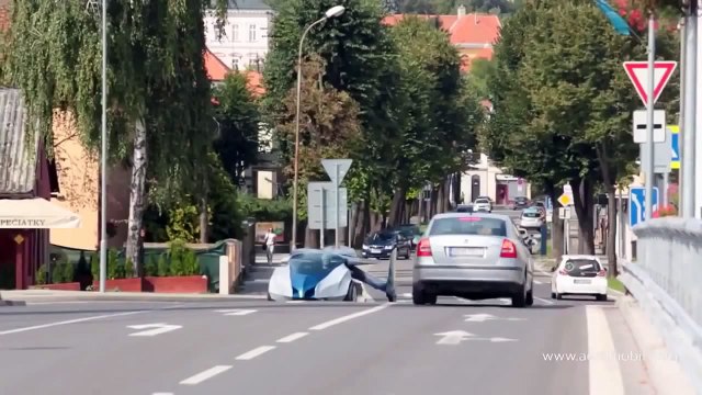 AeroMobil Uçan Araba - Araba Tutkum