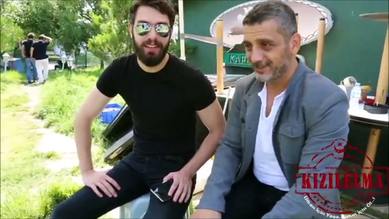 KIZIL ELMA FINAL KAMERA ARKASI DUYGUSAL ANLAR