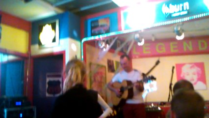 ROBBIE WILLCOX  live halloween au willcox cofee bar