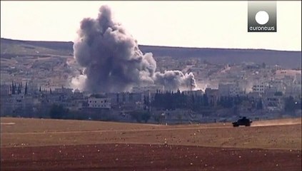 Se intensifican los combates en Kobani tras la llegada de los peshmergas iraquíes