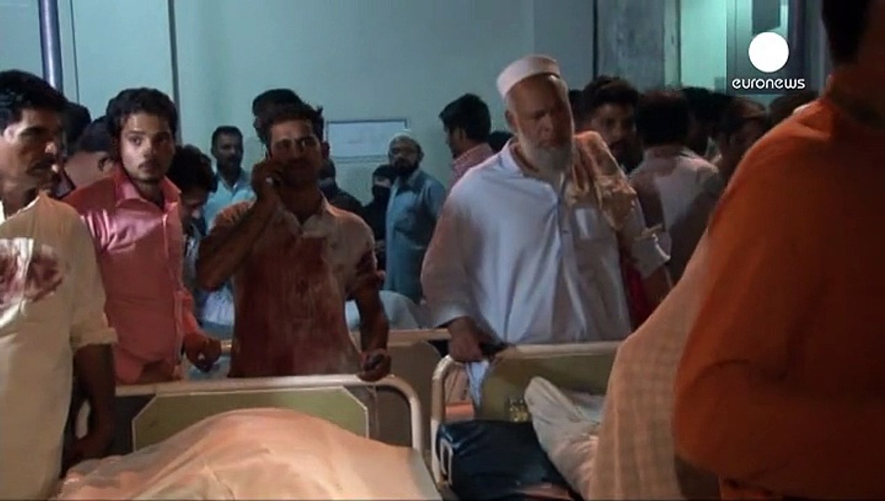 Теракт на границе между Пакистаном и Индией: десятки погибших