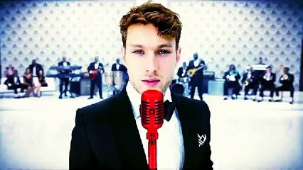 Aiden sings Sinatra