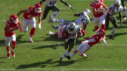 Watch your step: Cairo Santos trips Percy Harvin