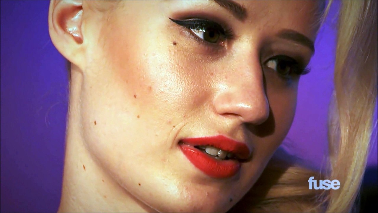 Iggy Azalea compared to Christina Aguilera