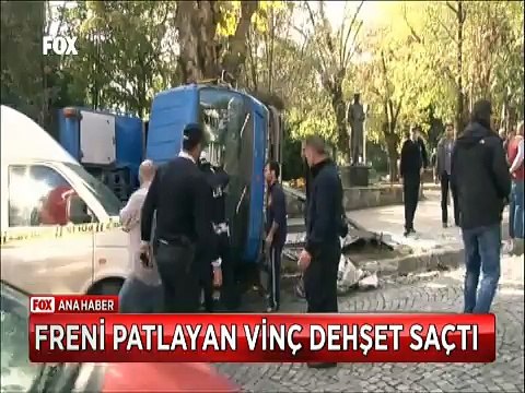 Yokuş aşağı freni patlayan vinç dehşet saçtı