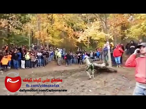 حادث في سباق للدراجات النارية ولولا شجرة لكان حدث امر مريع !!؟؟