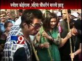 Swachh Bharat Abhiyaan with Bollywood Actors & Politicians-TV9