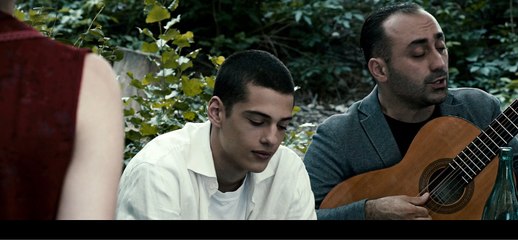 In Bloom: Trailer HD VO st bil/ OV tw ond