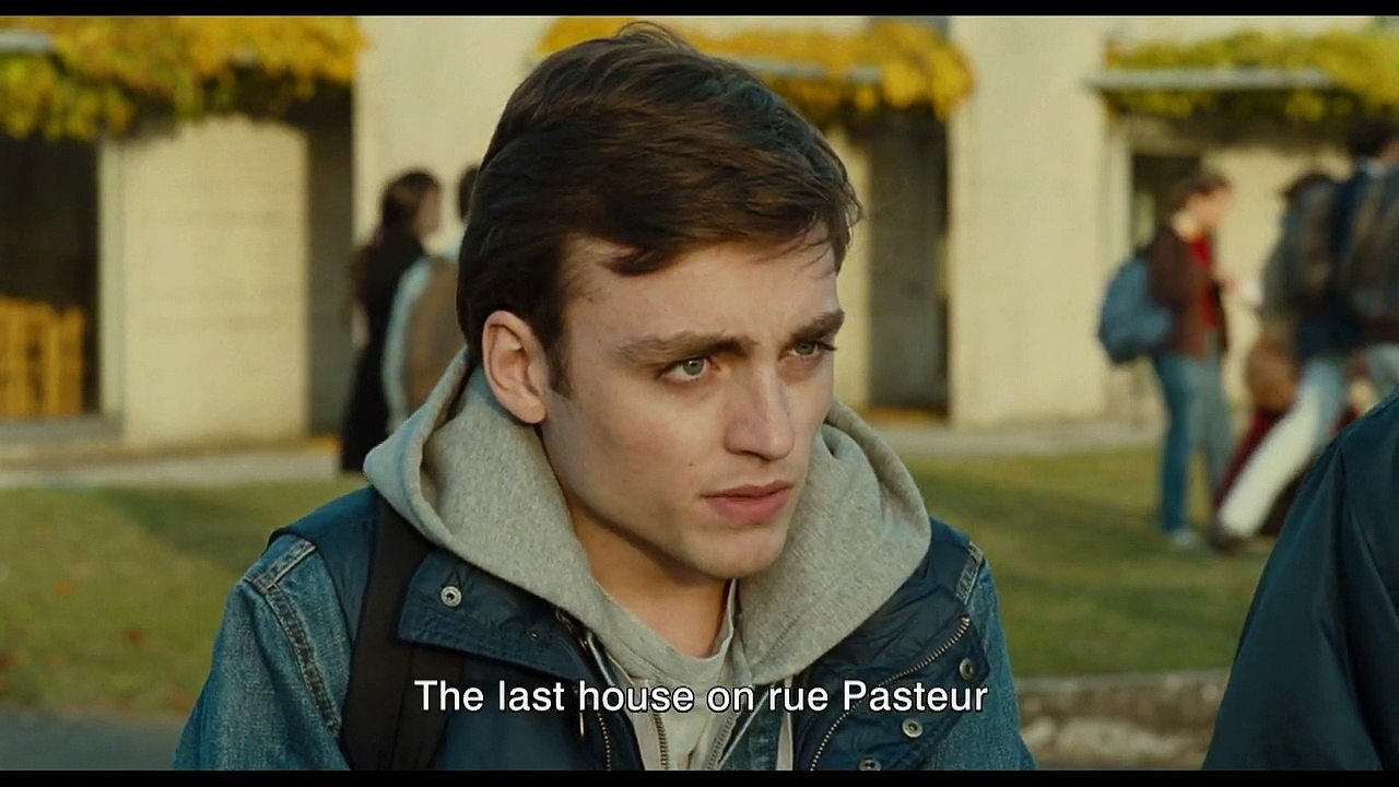 Lights Out / Simon Werner a disparu... (2010) - Trailer English Subs