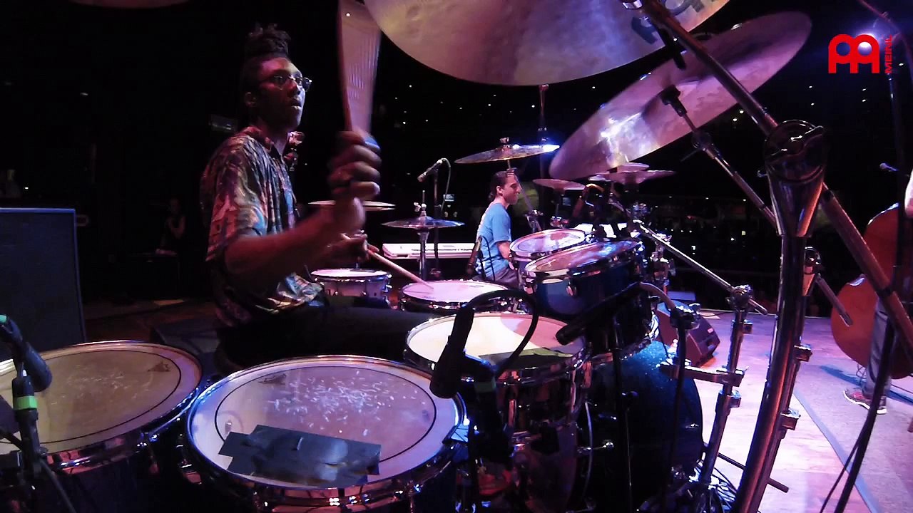 Stanley Clarke feat Mike Mitchell - Brazilian Love Affair (live at the Pageant Theater in St. Louis, MO. 2014-10-14)