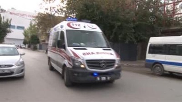 Kent Merkezinde Bir Kişi, Pompalı Tüfekle Ateş Ettiği Biri Kadın İki Kişiyi Yaraladı