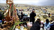 Bolivia celebra entre tumbas el Día de los Difuntos