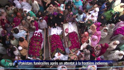 Pakistan: funérailles après un attentat à la frontière indienne