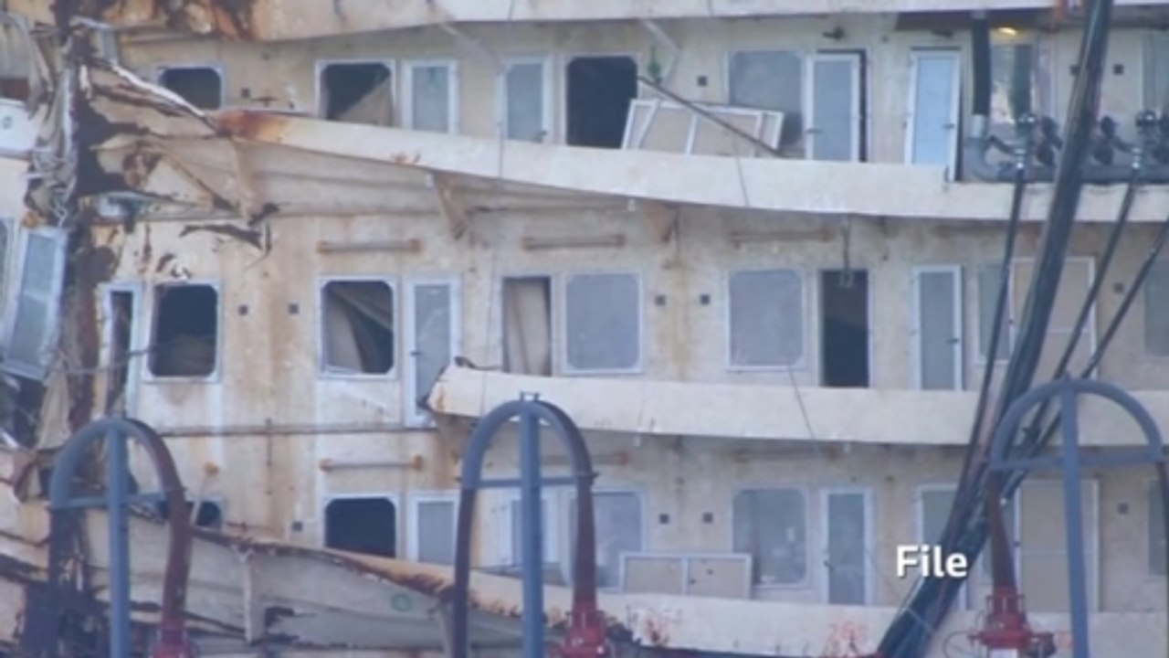Corpse found in Costa Concordia wreck thought to be final victim
