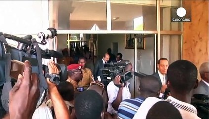 Ultimátum de la comunidad internacional al presidente interino de Burkina Faso