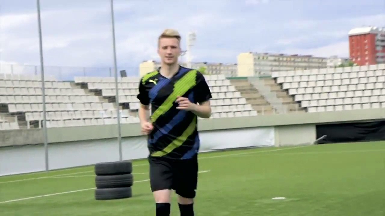 Freekickerz