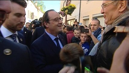 Mi-mandat: malgré le rejet des Français, le moral de Hollande est bon