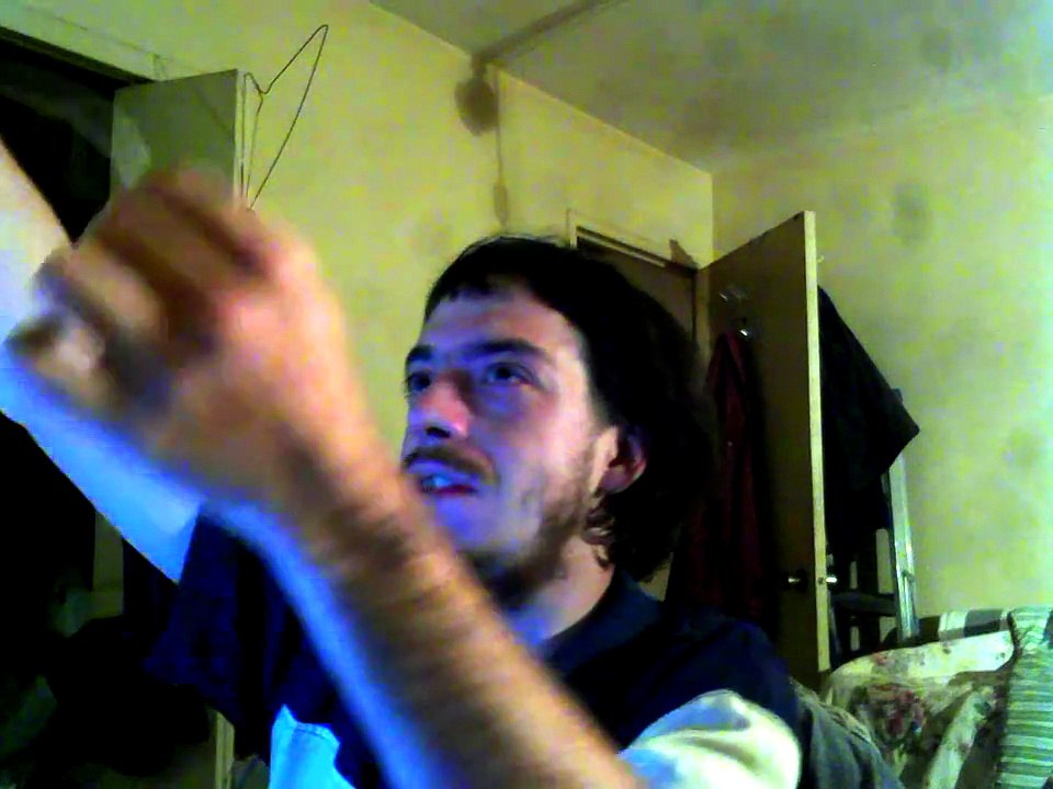 Video Blog - Room Cleaning, New (but used) Knock-off samsung TV from 2005, randomness
